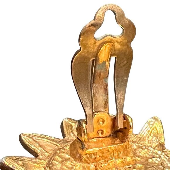 Chanel Vintage Sunburst Red Glass Clip on Earrings - Picture 6 of 7